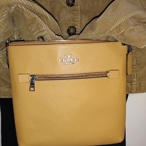 BRAND NEW W/TAGS ROWAN FILE BAG (COACH C1556) SILVER/HONEYCOMB/NEUTRAL/YELLOW